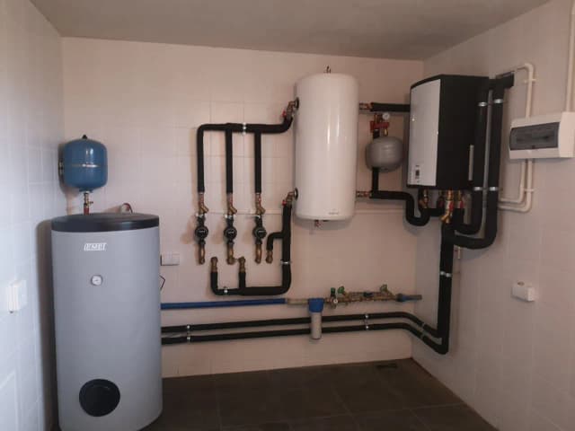 Co to jest pompa ciepła i dlaczego warto ją mieć w domu?