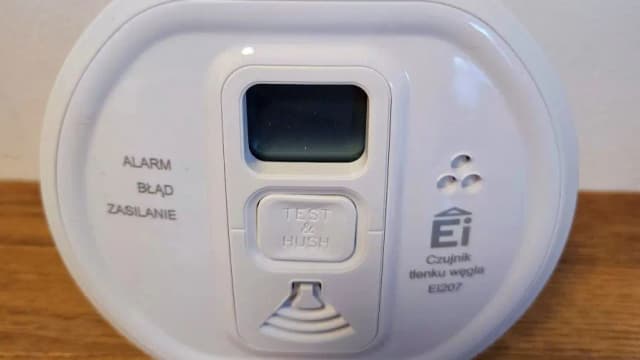 Jak zamontować czujnik czadu - uniknij błędów i zapewnij bezpieczeństwo