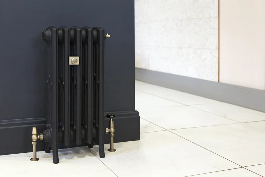 Ile waży grzejnik żeliwny? Sprawdź, aby uniknąć problemów z instalacją