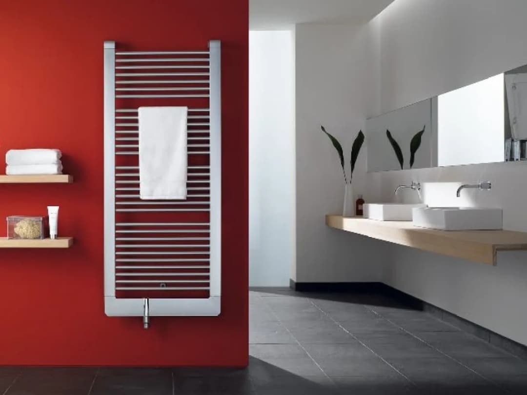 Jak podłączyć grzejnik z dolnym zasilaniem, aby uniknąć problemów?