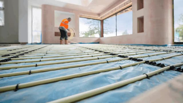 Ile wylewki na ogrzewanie podłogowe? Kluczowe informacje i zalecenia